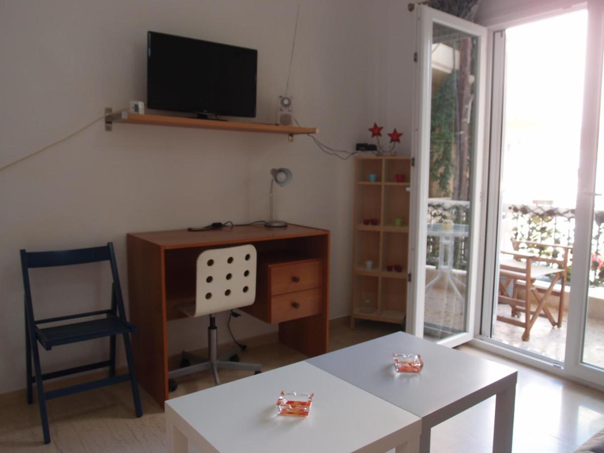 Apartment In The Heart Of Heraklion Bagian luar foto