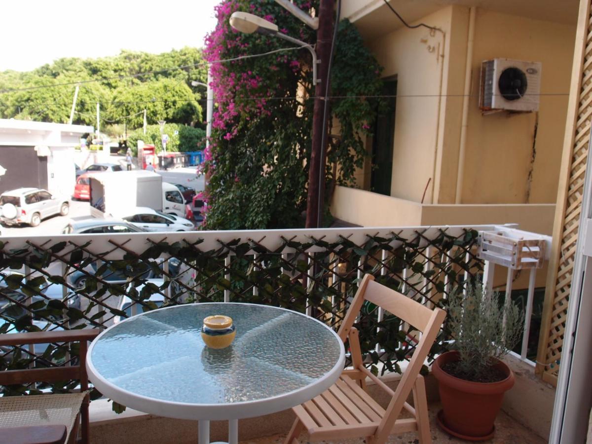 Apartment In The Heart Of Heraklion Bagian luar foto